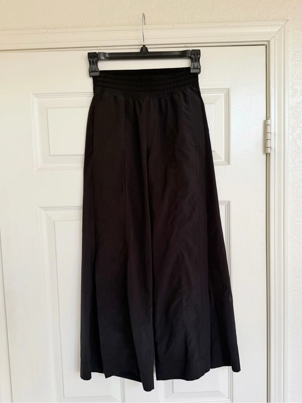 Lululemon Wanderer Wide Leg Travel Pant in Black Size 2